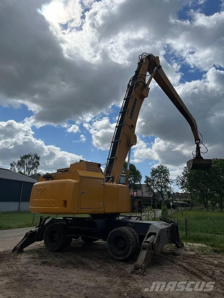 Liebherr 934 Оператори на отпадъци/индустрия
