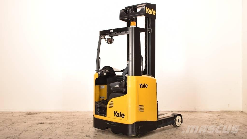 Hyster MR 14 Ретрак/ Високоповдигач с изместване на вилката напред