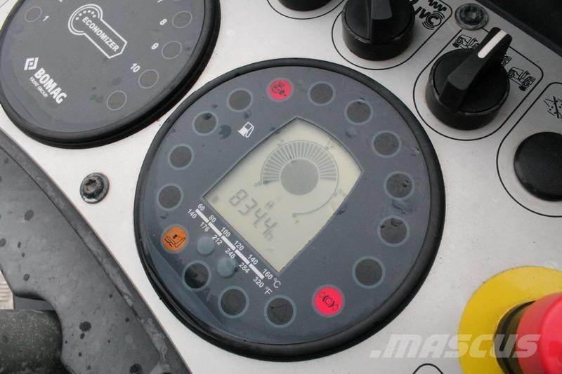 Bomag BW 120 AD-5 Двойни барабанни ролки
