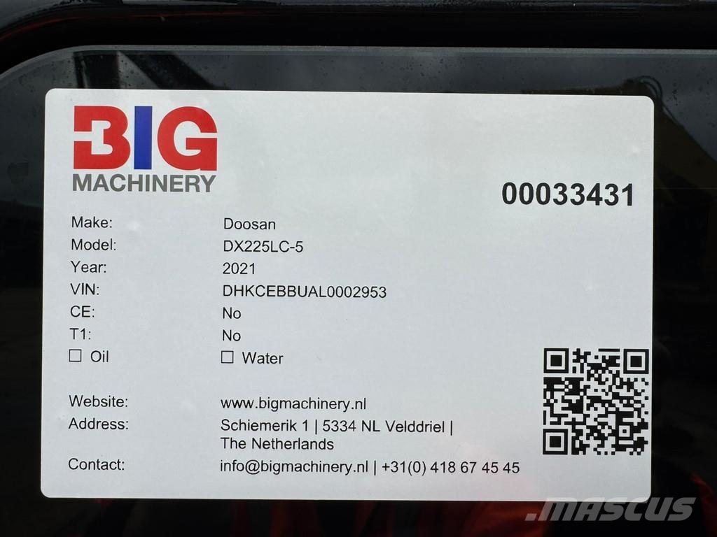 Doosan DX225LC-5 Верижен екскаватор