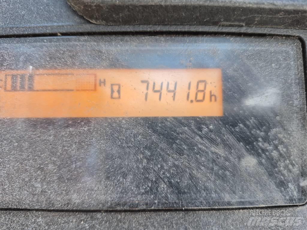 Toyota 8 FGU 32 Вилични кари-повдигачи - други