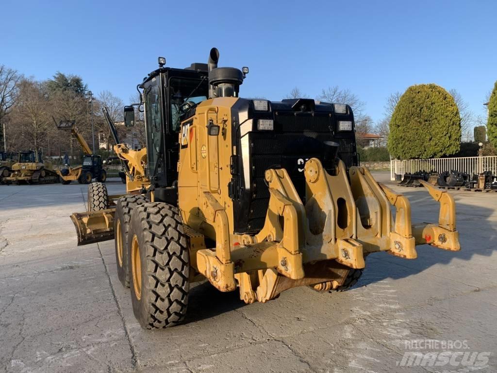 CAT 140 M 3 Грейдери