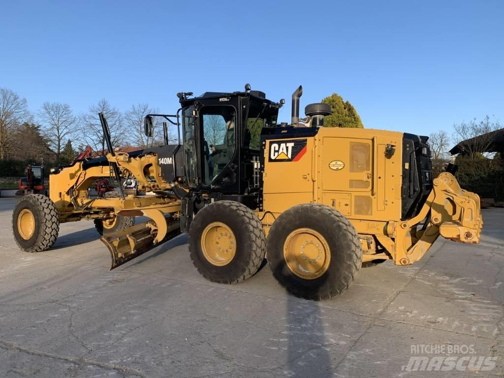 CAT 140 M 3 Грейдери