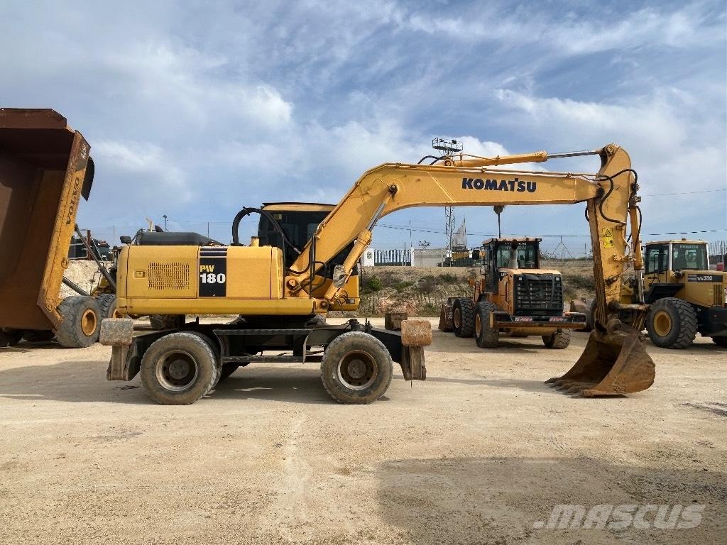 Komatsu PW 180 Колесни екскаватори