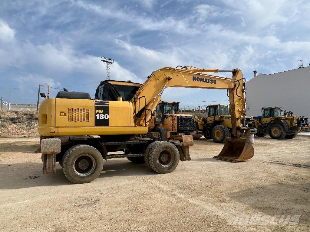 Komatsu PW 180 Колесни екскаватори