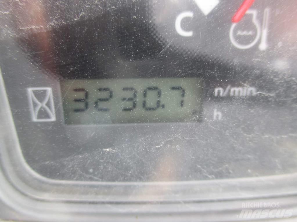 Kubota U 27-4 Мини екскаватори < 7 т