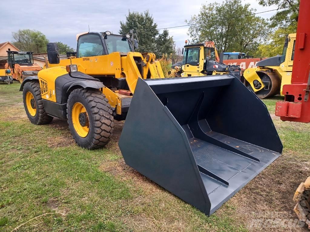 JCB 541-70 Телескопични товарачи за селското стопанство