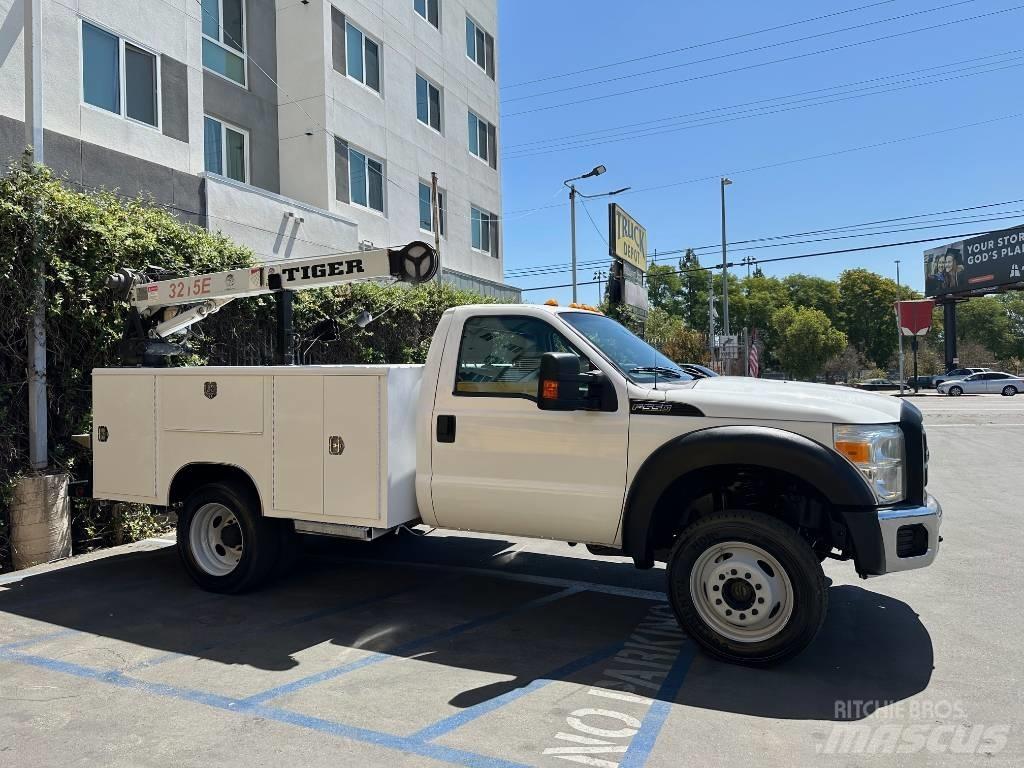 Ford F 550 SD Общински/универсални превозни средства
