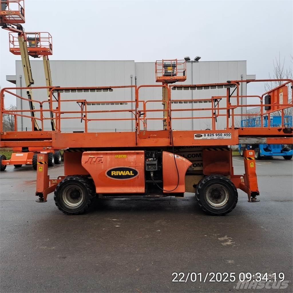 JLG 3394RT Ножични работни платформи