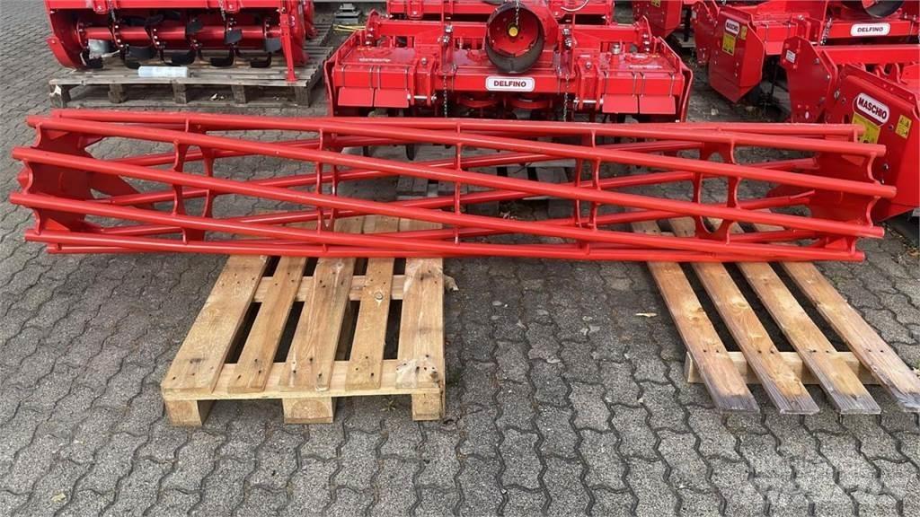 Kuhn Maxirohrwalze Теглени вибрационни валяци
