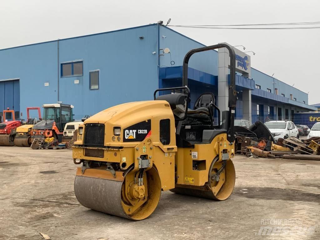 CAT CB 22B Двойни барабанни ролки
