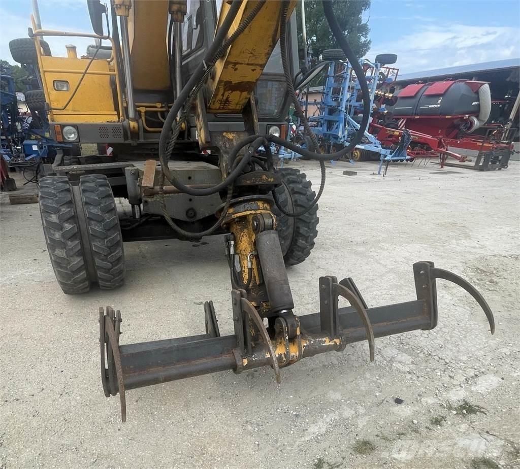 JCB 130 W Колесни екскаватори