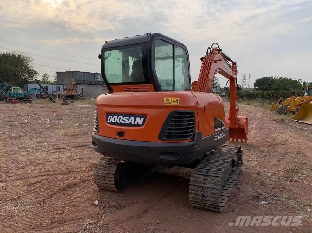 Doosan DX 55 Мини екскаватори < 7 т
