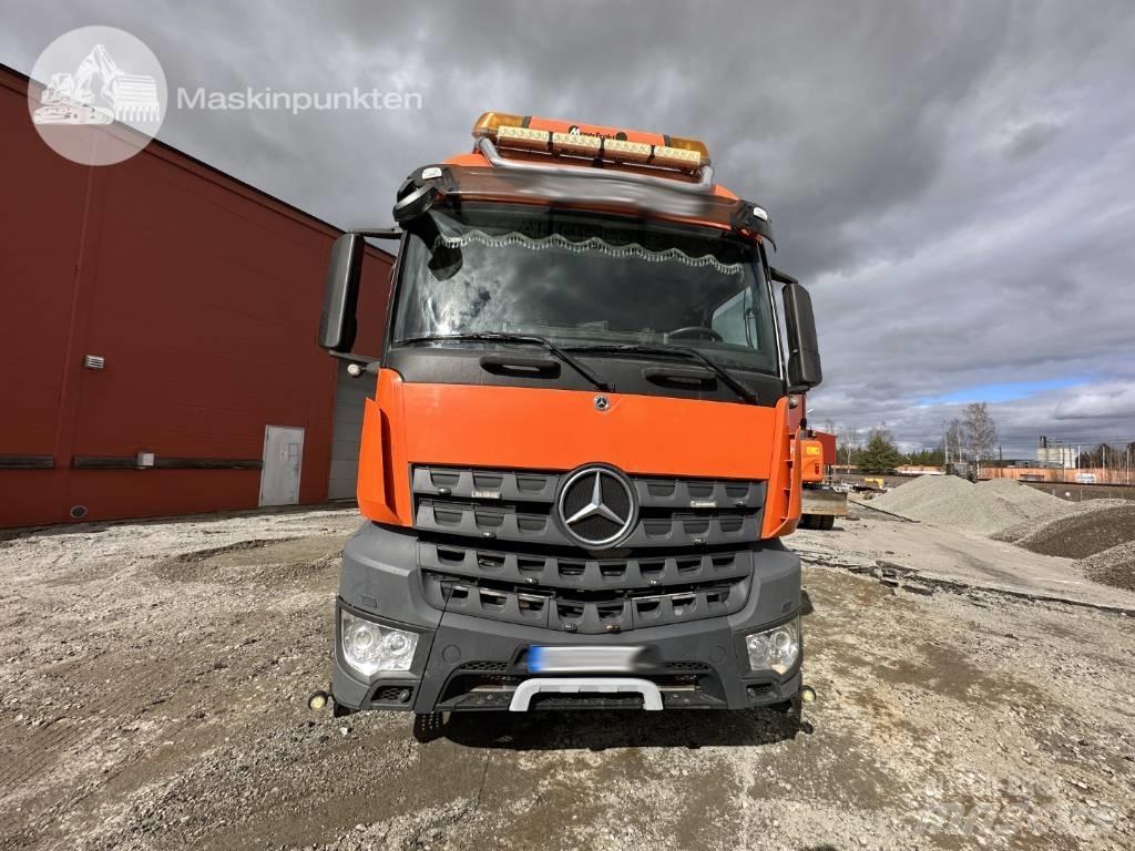 Mercedes-Benz Arocs Самосвал