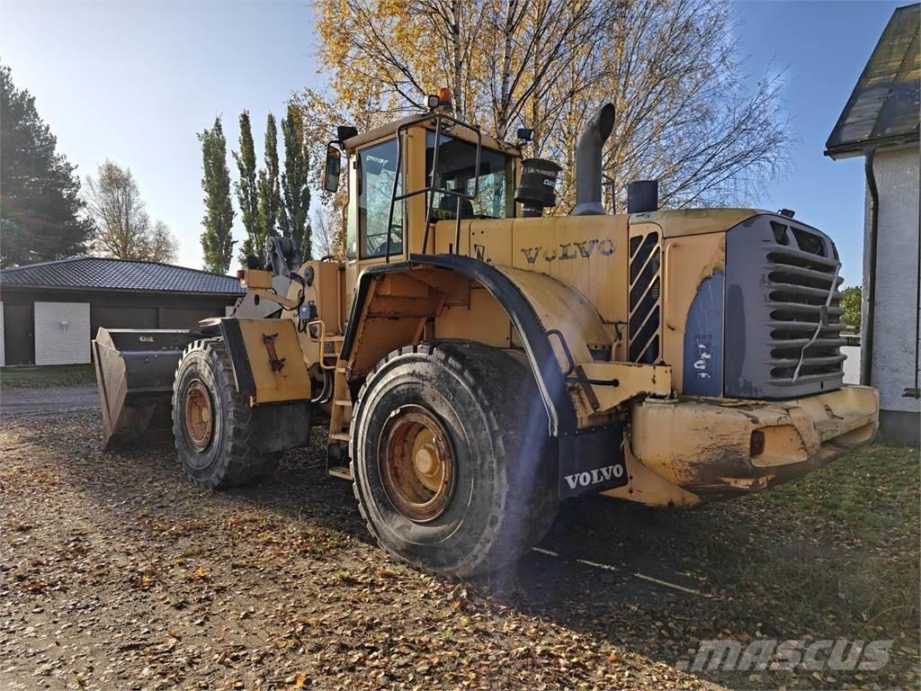 Volvo L180E Колесни товарачи