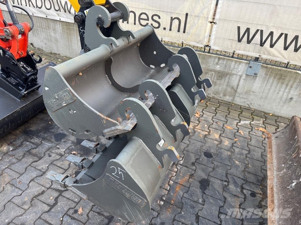 Komatsu PC 26 MR-3 Мини екскаватори < 7 т