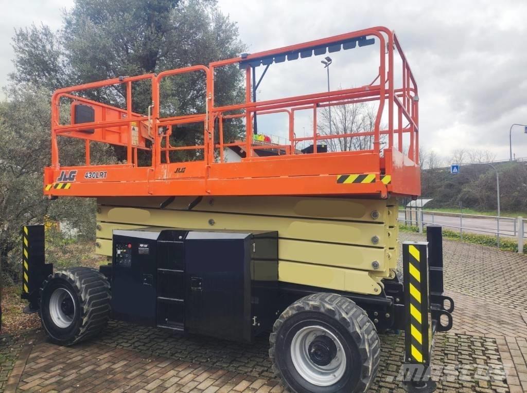JLG 430 LRT Вертикални мачтови повдигачи
