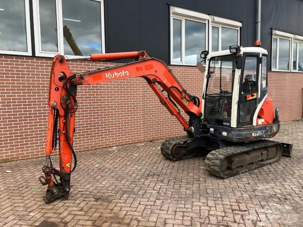 Kubota KX121-3 Мини екскаватори < 7 т