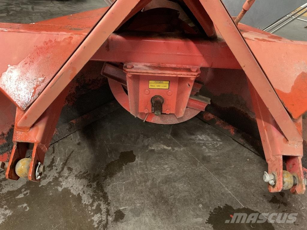 Esko 240 Снегохвъргачки
