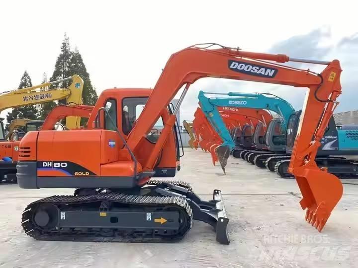 Doosan DH80 Верижен екскаватор