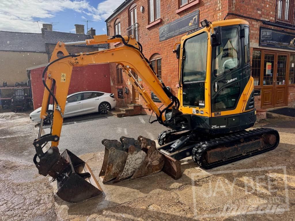Hyundai R25Z-9 AK Мини екскаватори < 7 т