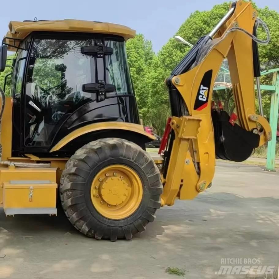 CAT 420 F Товарач със заден ексватор