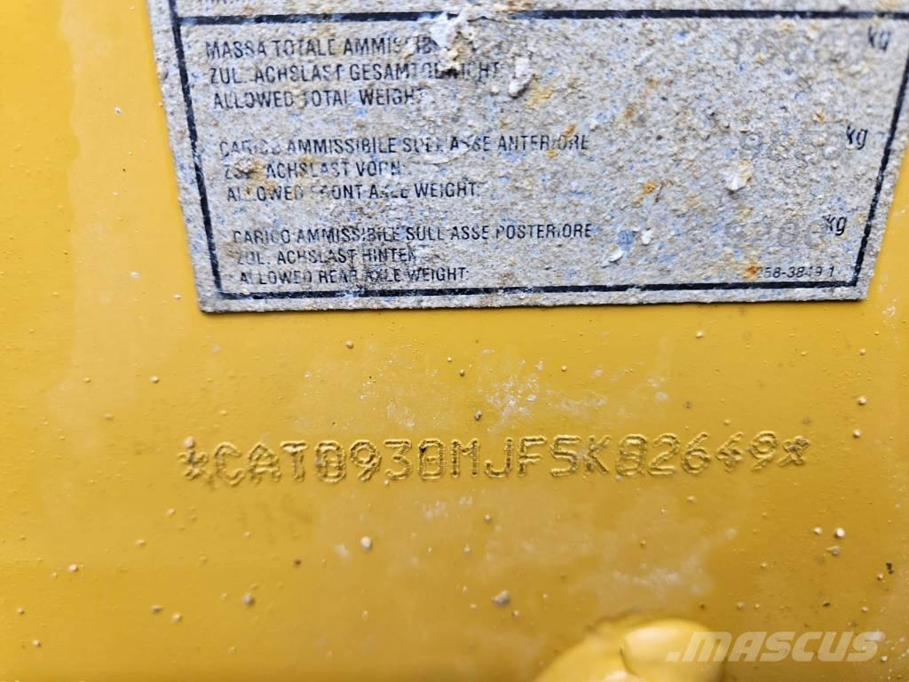 CAT 930 M Колесни товарачи