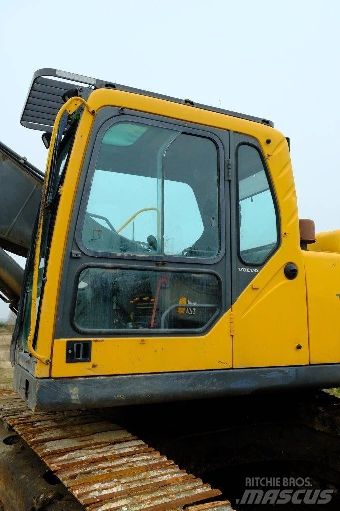 Volvo EC 240 kabina Кабина