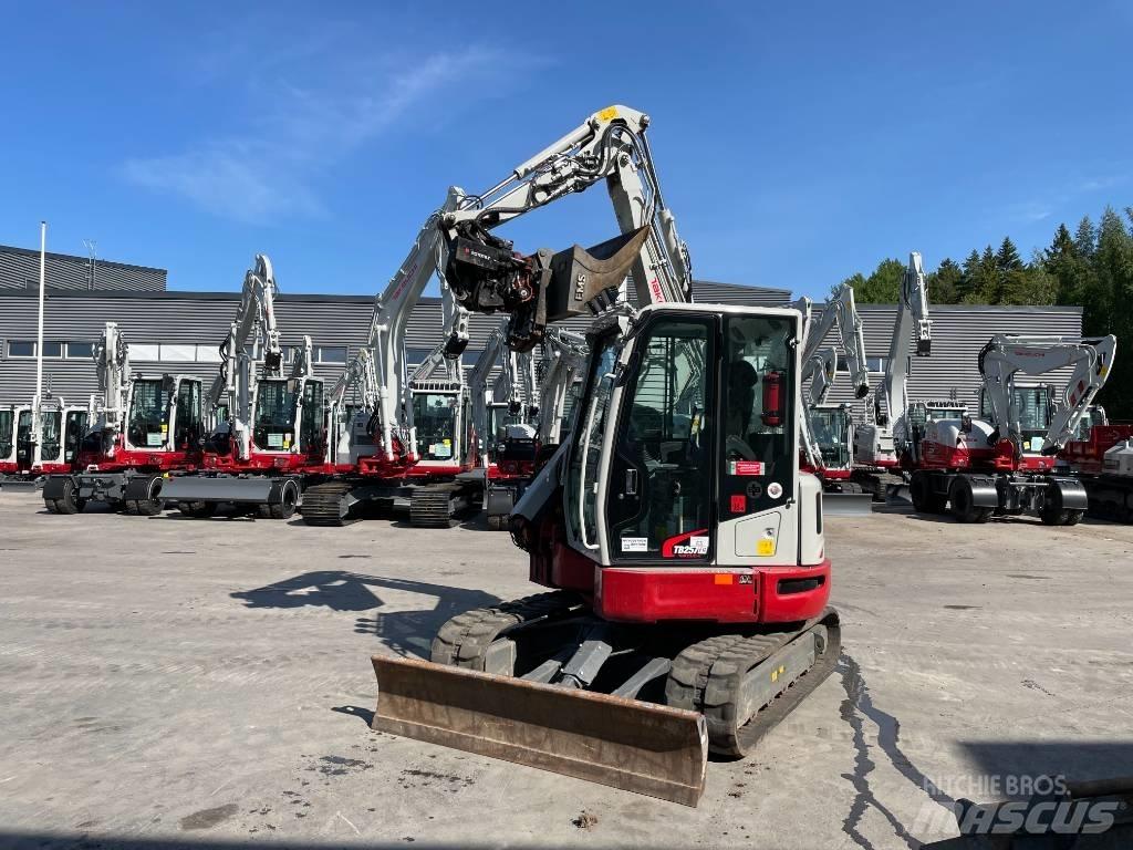 Takeuchi TB 257 FR Мини екскаватори < 7 т