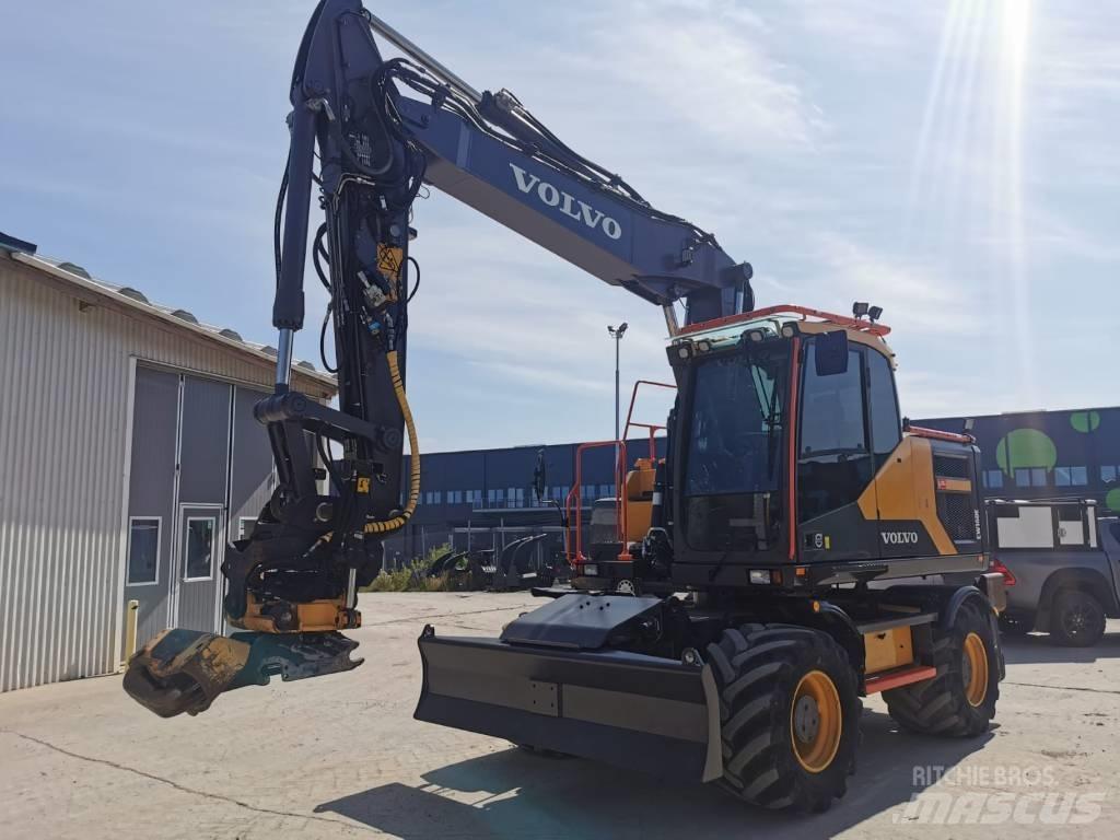 Volvo EW160E Колесни екскаватори