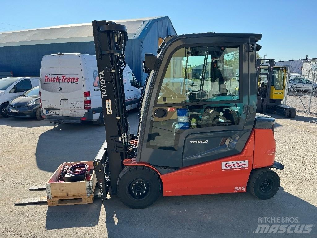 Toyota 9FBM30T Електрически вилични кари-повдигачи