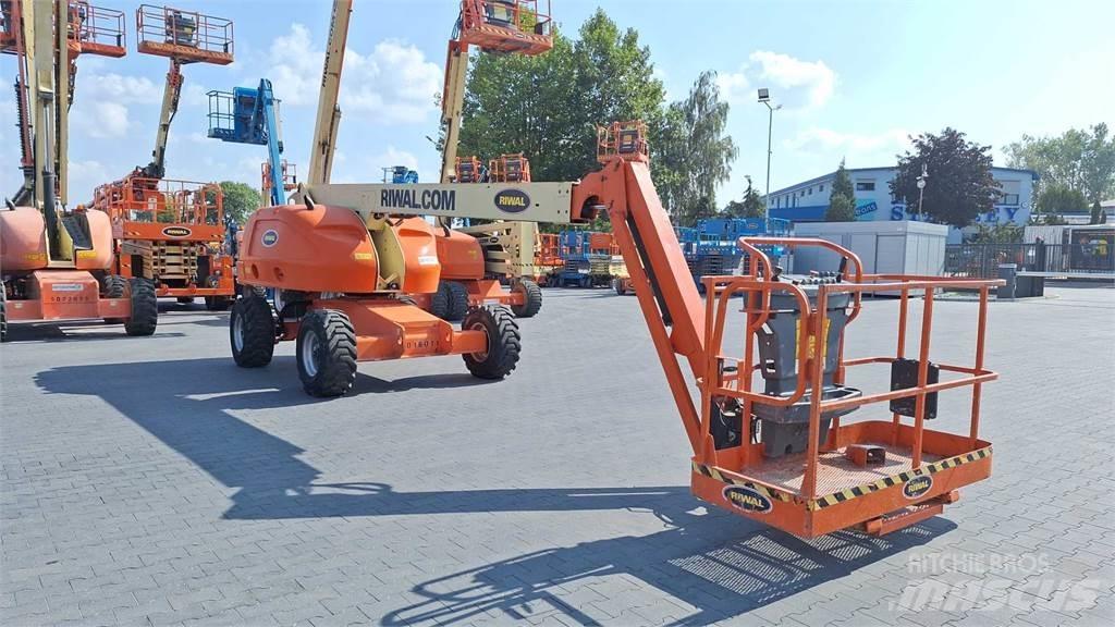 JLG 460SJ Телескопични повдигачи

