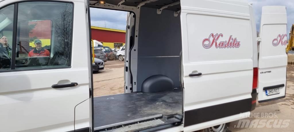 Volkswagen Crafter Мини бусове