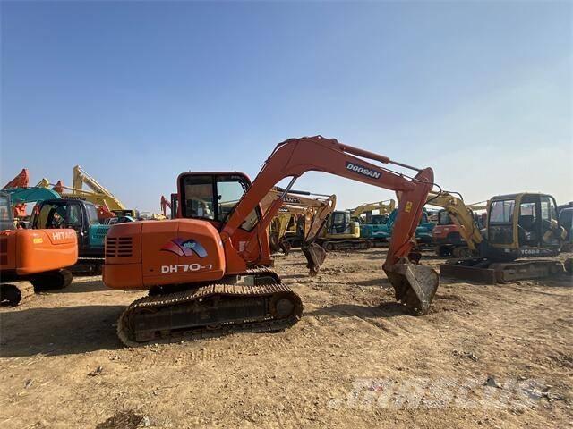 Doosan DH70-7 Верижен екскаватор