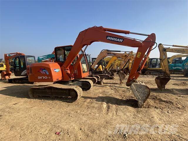 Doosan DH70-7 Верижен екскаватор