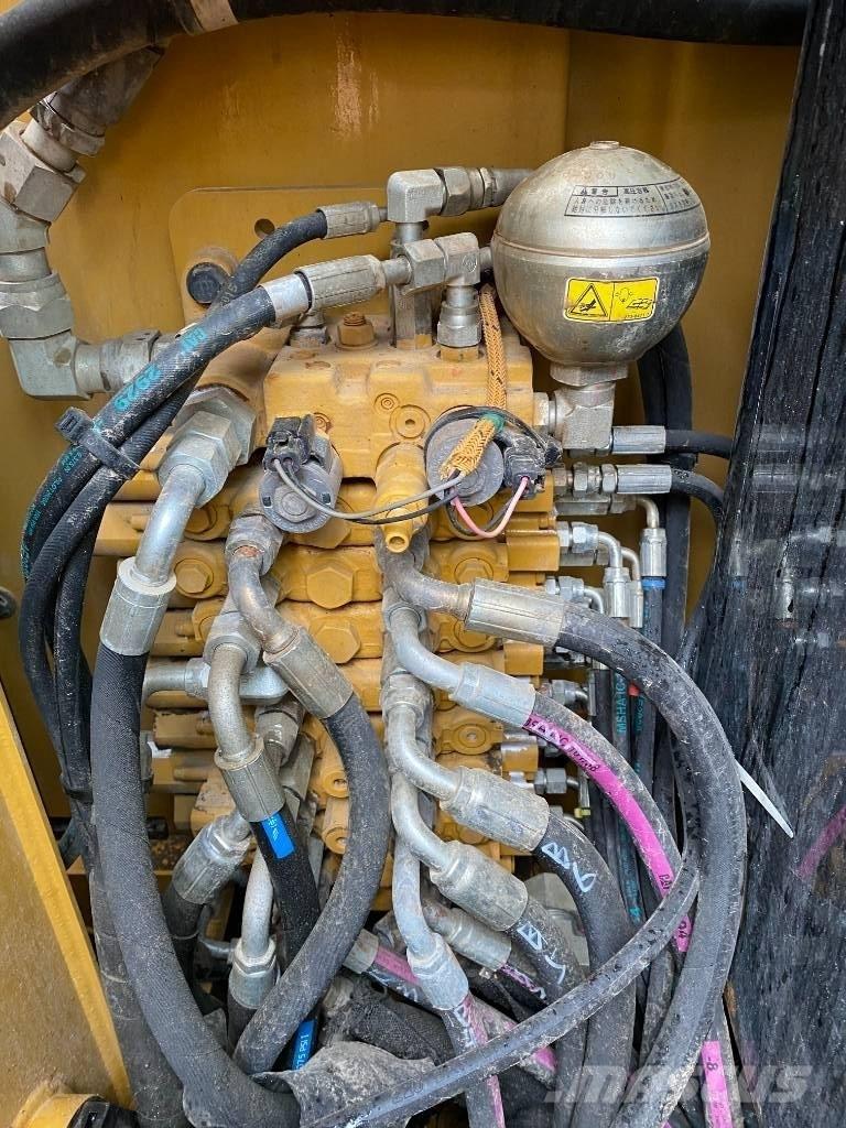 CAT 305.5 Верижен екскаватор