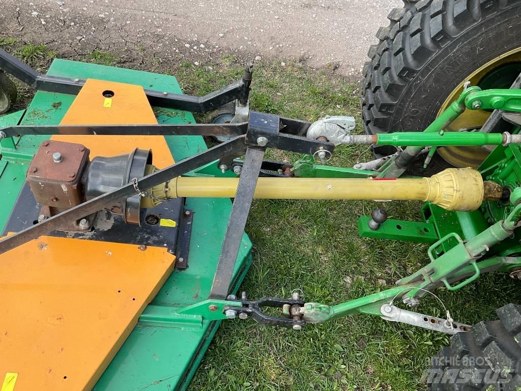 John Deere 4066 R Трактори