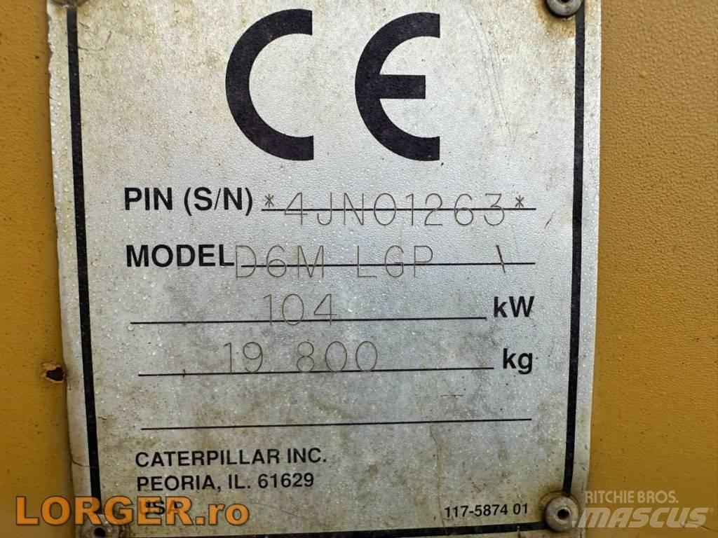 CAT D 6 M LGP Верижни булдозери
