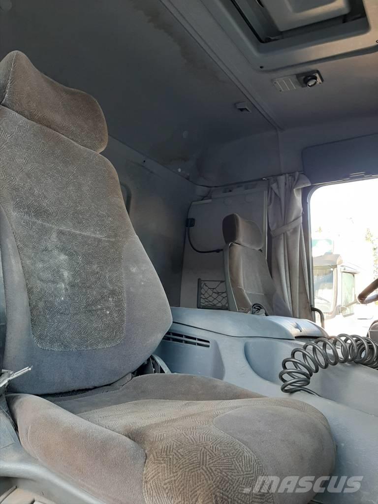 Scania P 124 Камиони с кран с кука