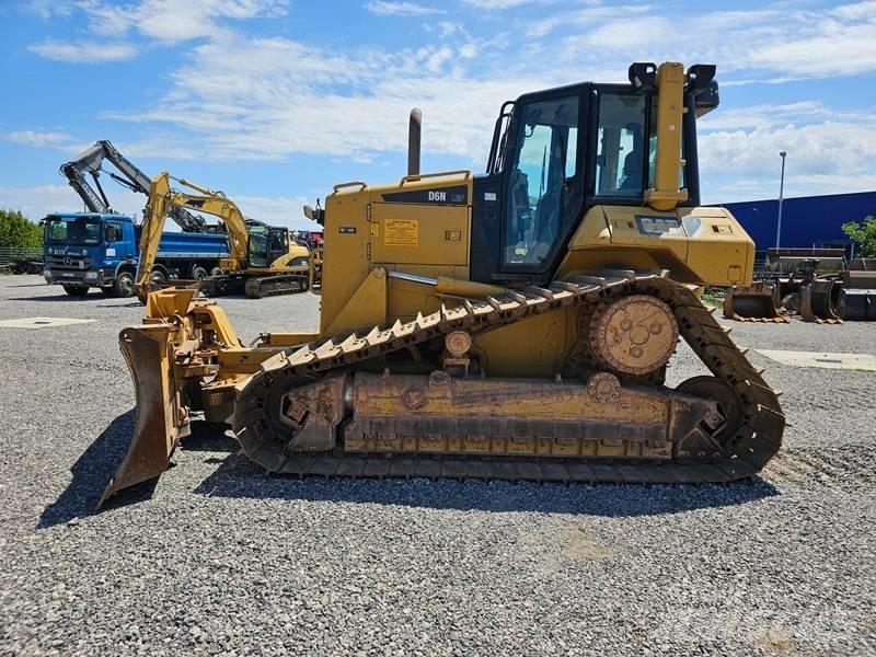 CAT D 6 N LGP Верижни булдозери
