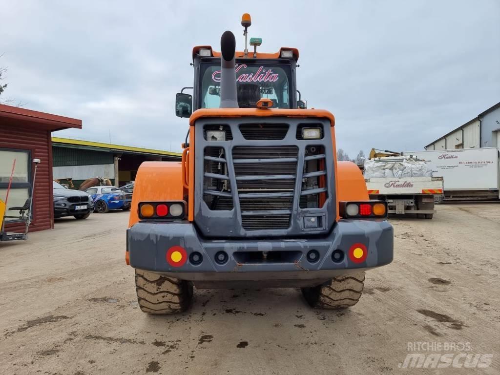 Doosan DL 200-3 Колесни товарачи