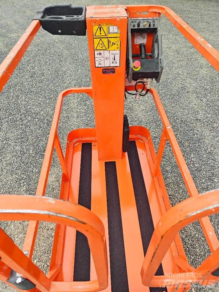 JLG 1230 ES Вертикални мачтови повдигачи
