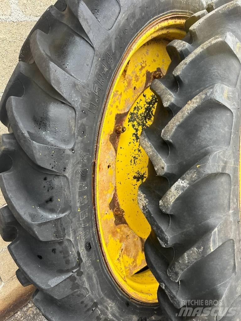 Alliance 230/95R44 Колелета/Гуми
