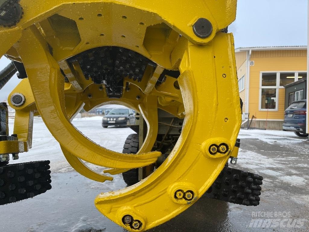 John Deere 758HD Глави за харвестери