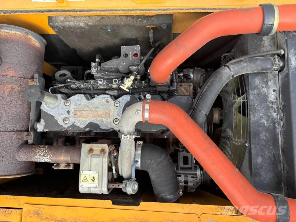 Hyundai 140W-9 Колесни екскаватори