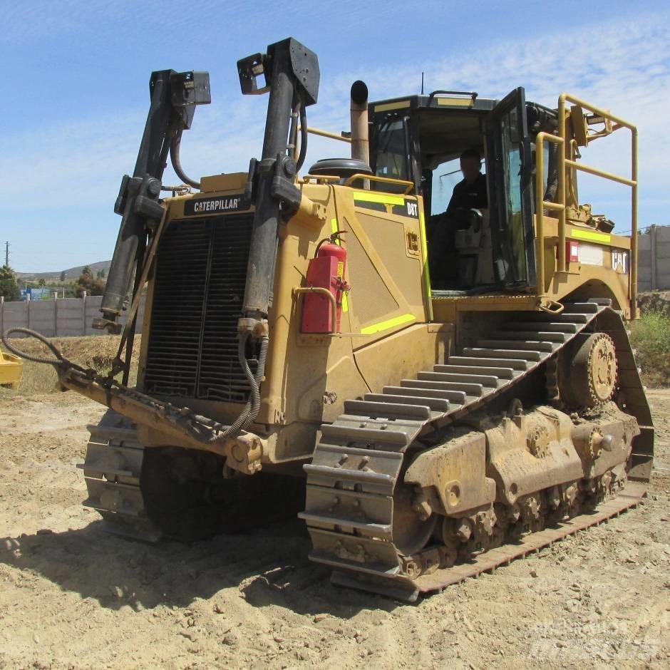 CAT D 8 T Верижни булдозери
