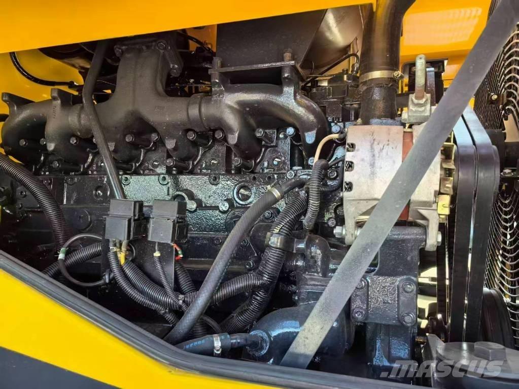 Komatsu WA 470 Колесни товарачи