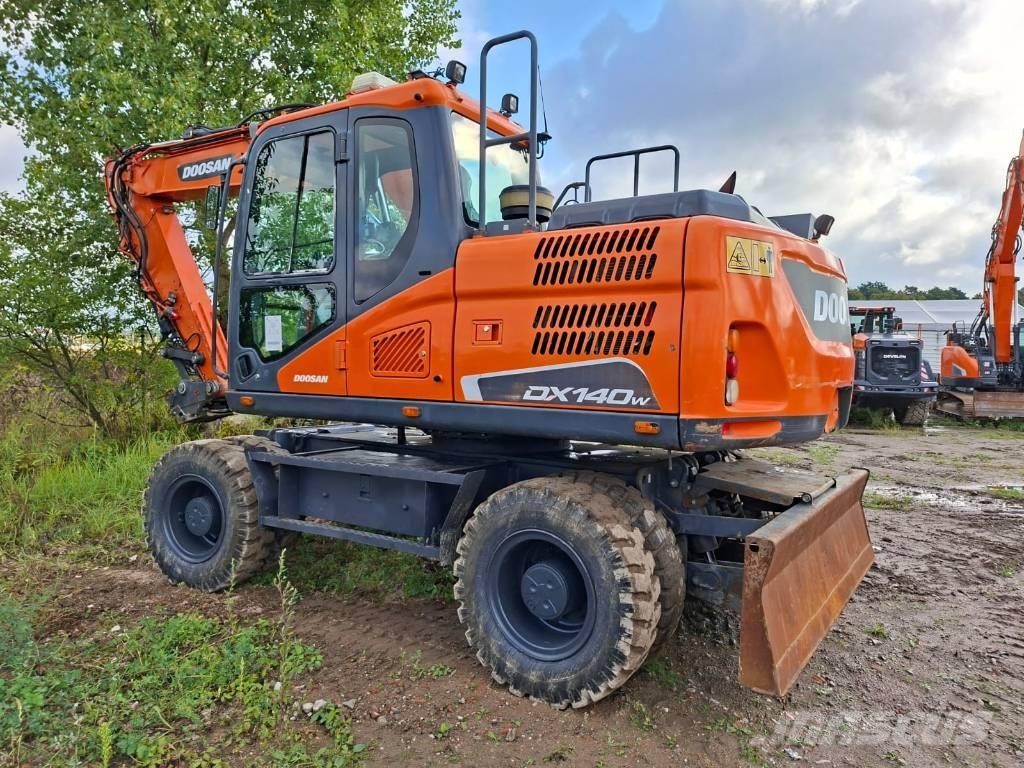 Doosan DX140W-5 Колесни екскаватори