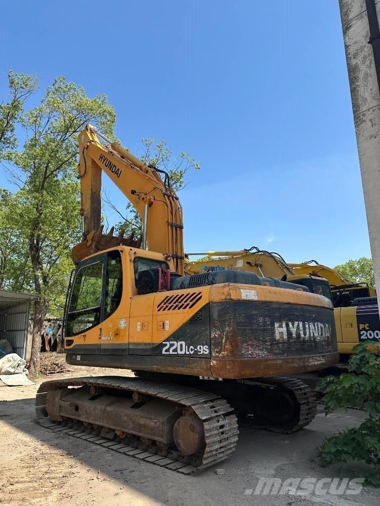 Hyundai 220LC-9S Верижен екскаватор