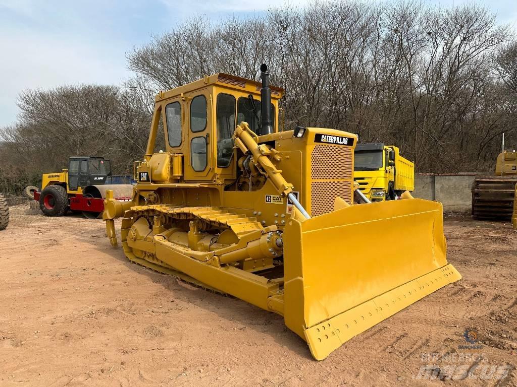 CAT D7G Верижни булдозери
